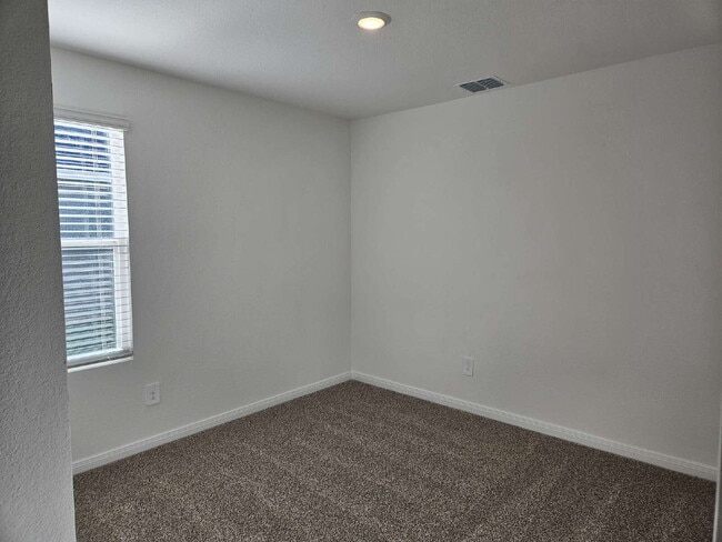 Building Photo - New Construction Home Ready for Immediate Move-In!