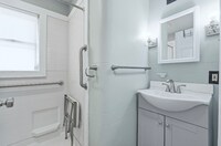 Building Photo - 3405 Lillie St