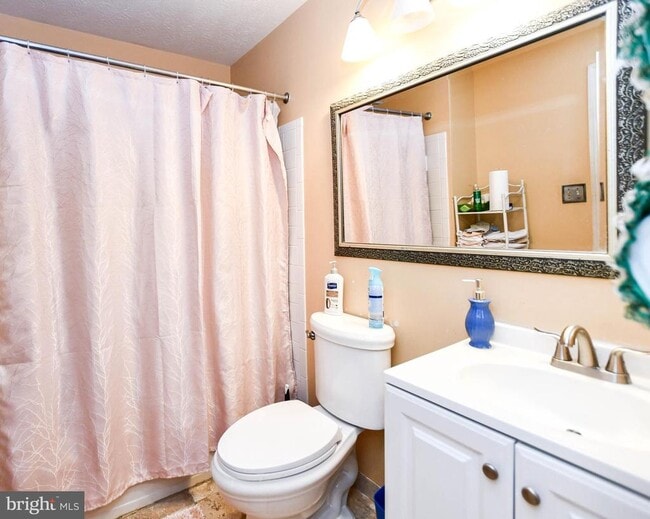 Building Photo - 1600 Ora Lea Ln