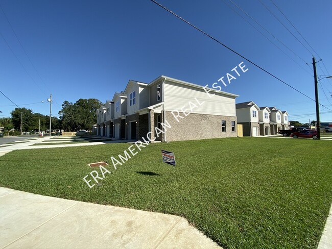 Building Photo - 101 Alabama Avenue-E