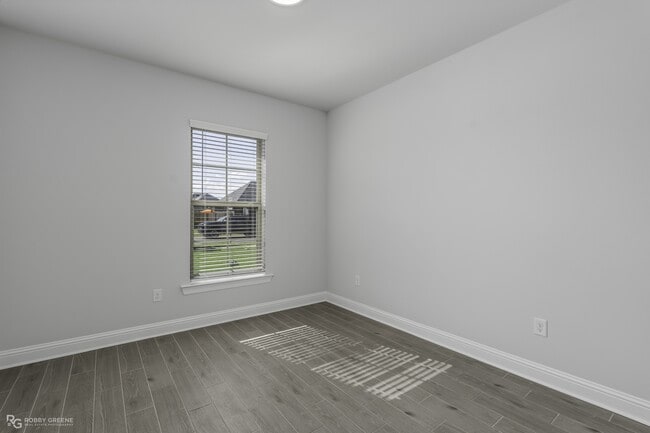 Building Photo - 212 Paisley Ln