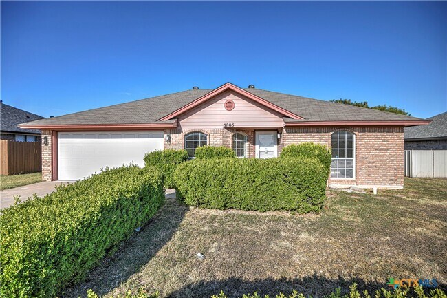 Primary Photo - 3805 Riverrock Dr