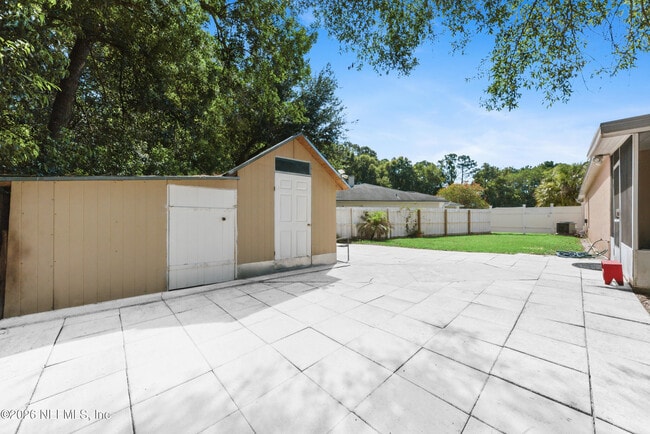 Building Photo - 2656 Lantana Lakes Dr E
