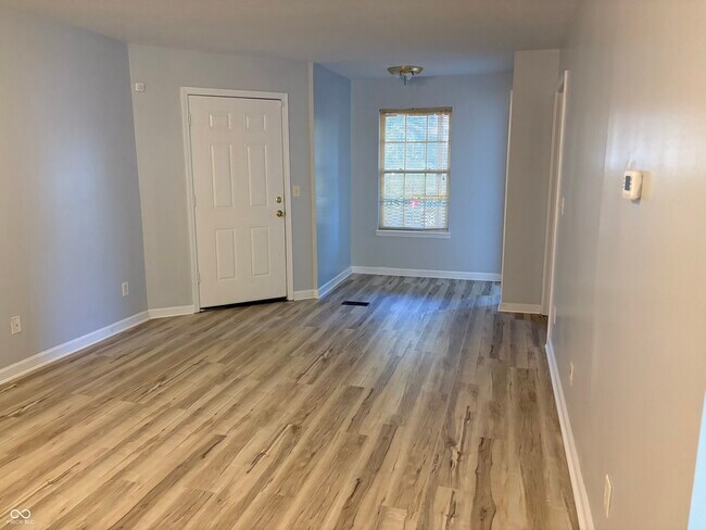 Building Photo - 4047 Byram Ave