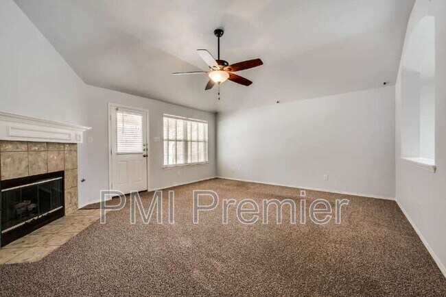 Building Photo - 4005 Ringdove Way