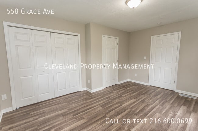 Building Photo - 558 Grace Ave