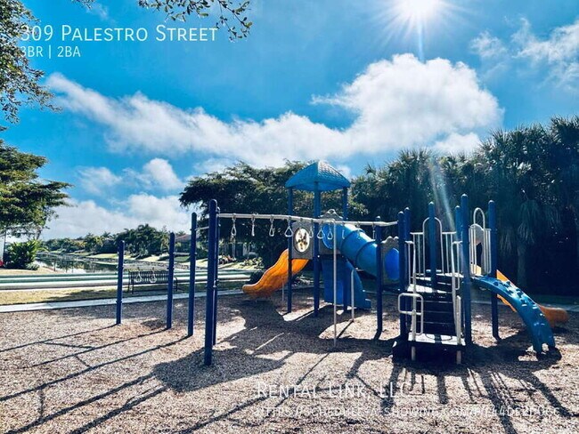 Building Photo - 309 Palestro St