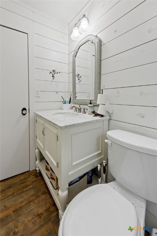 Building Photo - 202 Leveritts Loop