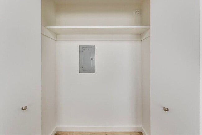 Building Photo - 2137 Lombard St