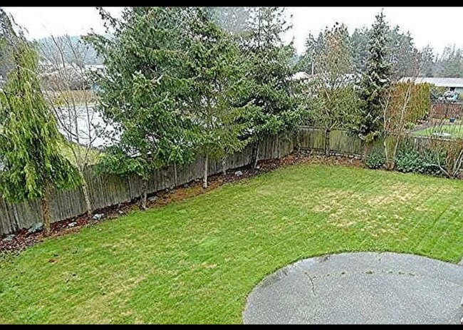 Building Photo - 3218 F Ave