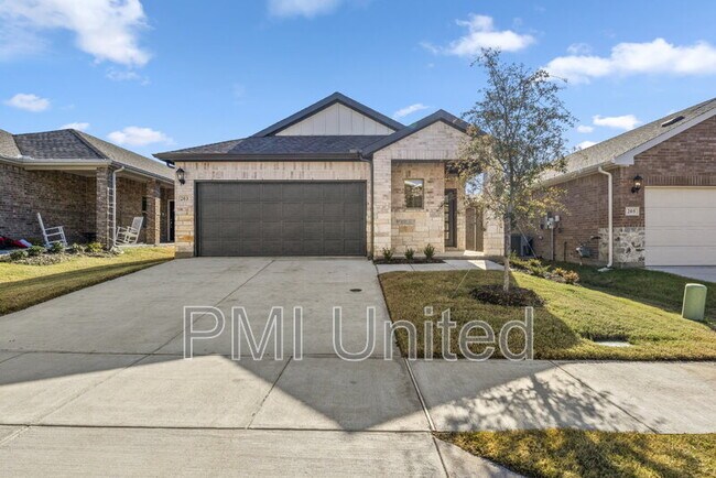 Primary Photo - 203 Travine Dr