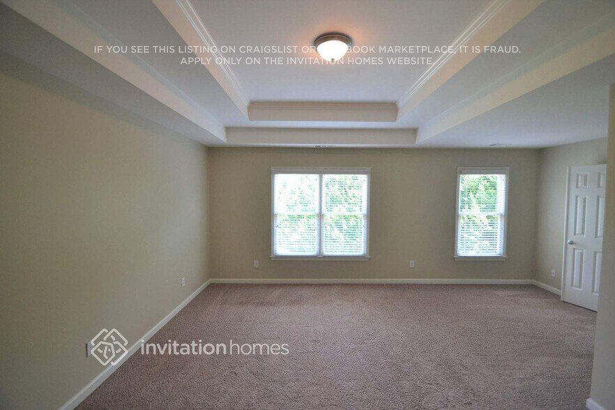 Building Photo - 9175 Waterford Ln