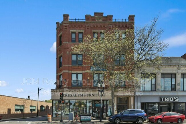 Building Photo - 64 Market St