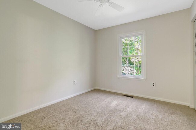 Building Photo - 7416 Spring Tree Dr