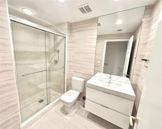 Building Photo - 17301 Biscayne Blvd