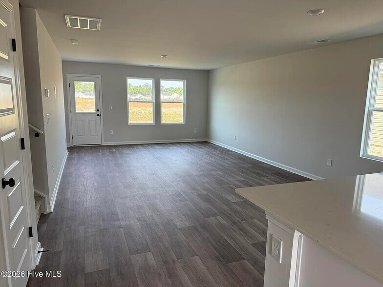Building Photo - 1201 Black Kite Ct SW