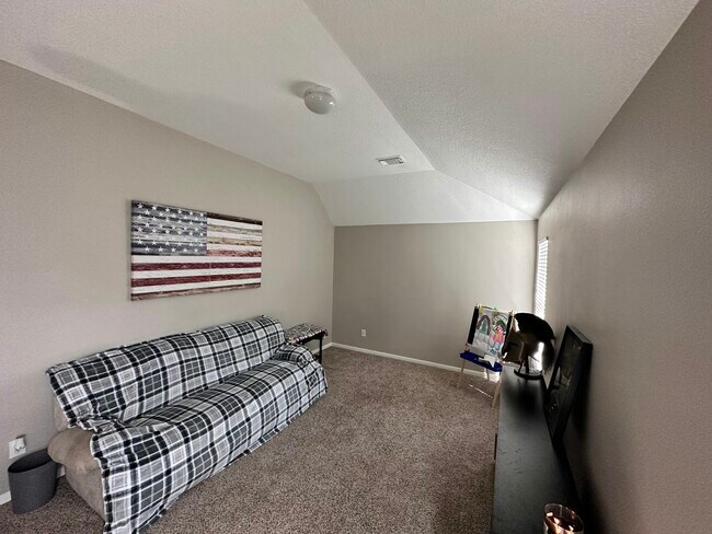 Building Photo - 5026 Forest Hurst Dr