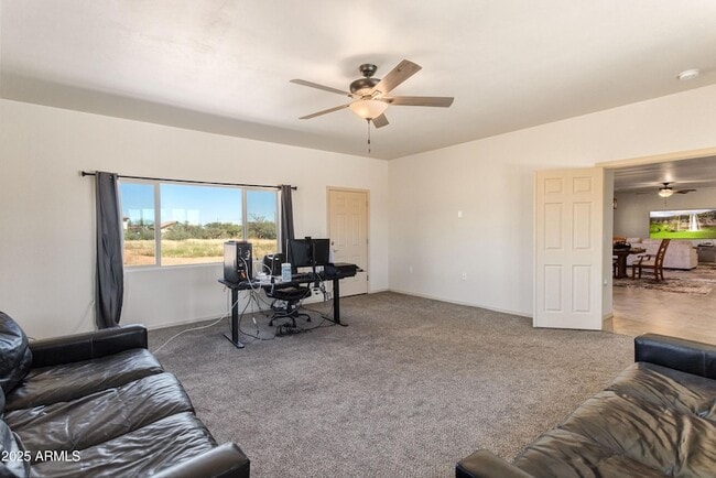 Building Photo - 8373 E Sunwing Ridge Dr