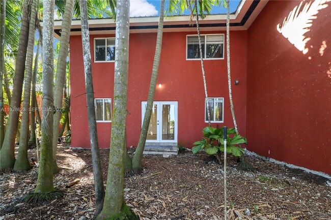 Building Photo - 15755 SW 92nd Ave