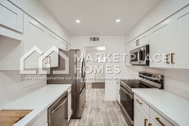 Building Photo - 12021 N Riviera Ct