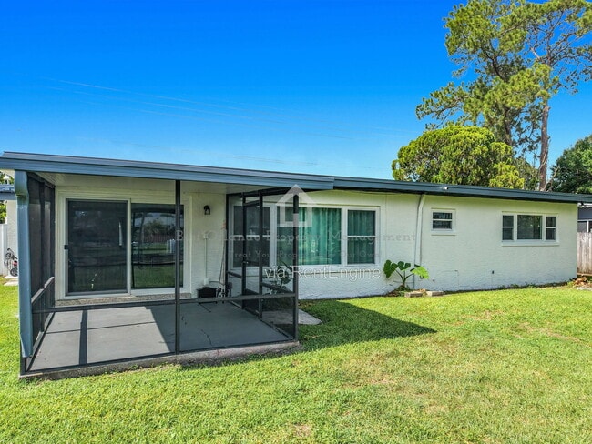 Building Photo - 2705 Gulfstream Rd