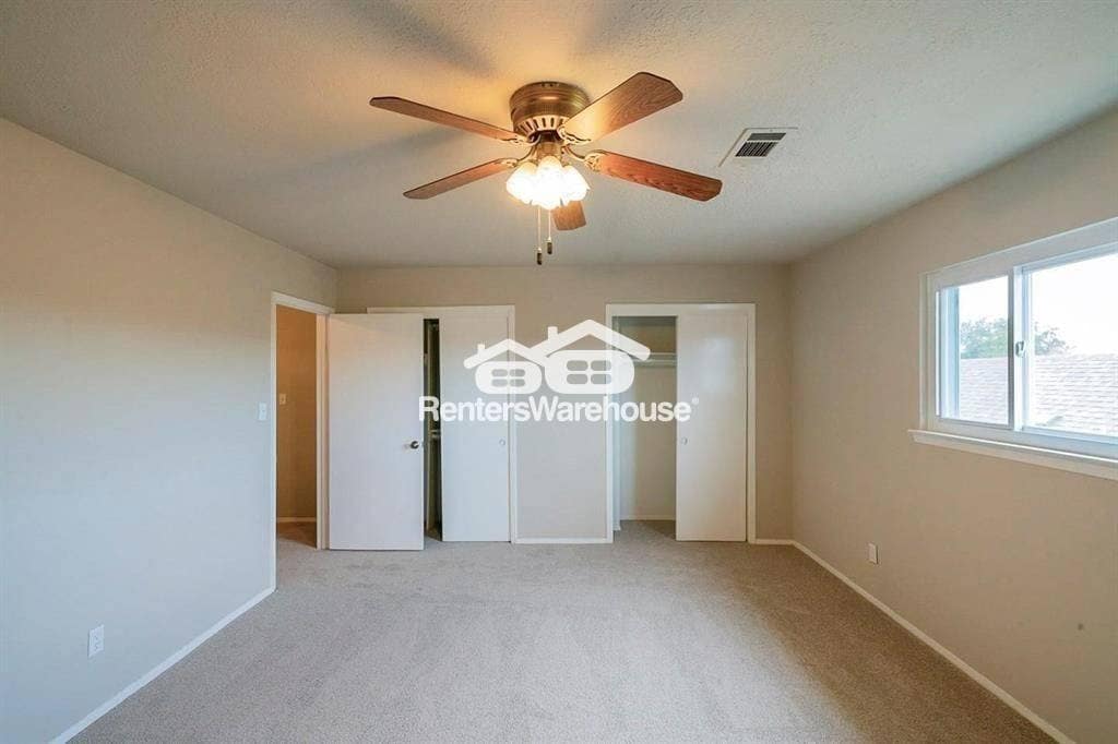 Building Photo - 1411 Ramada Dr