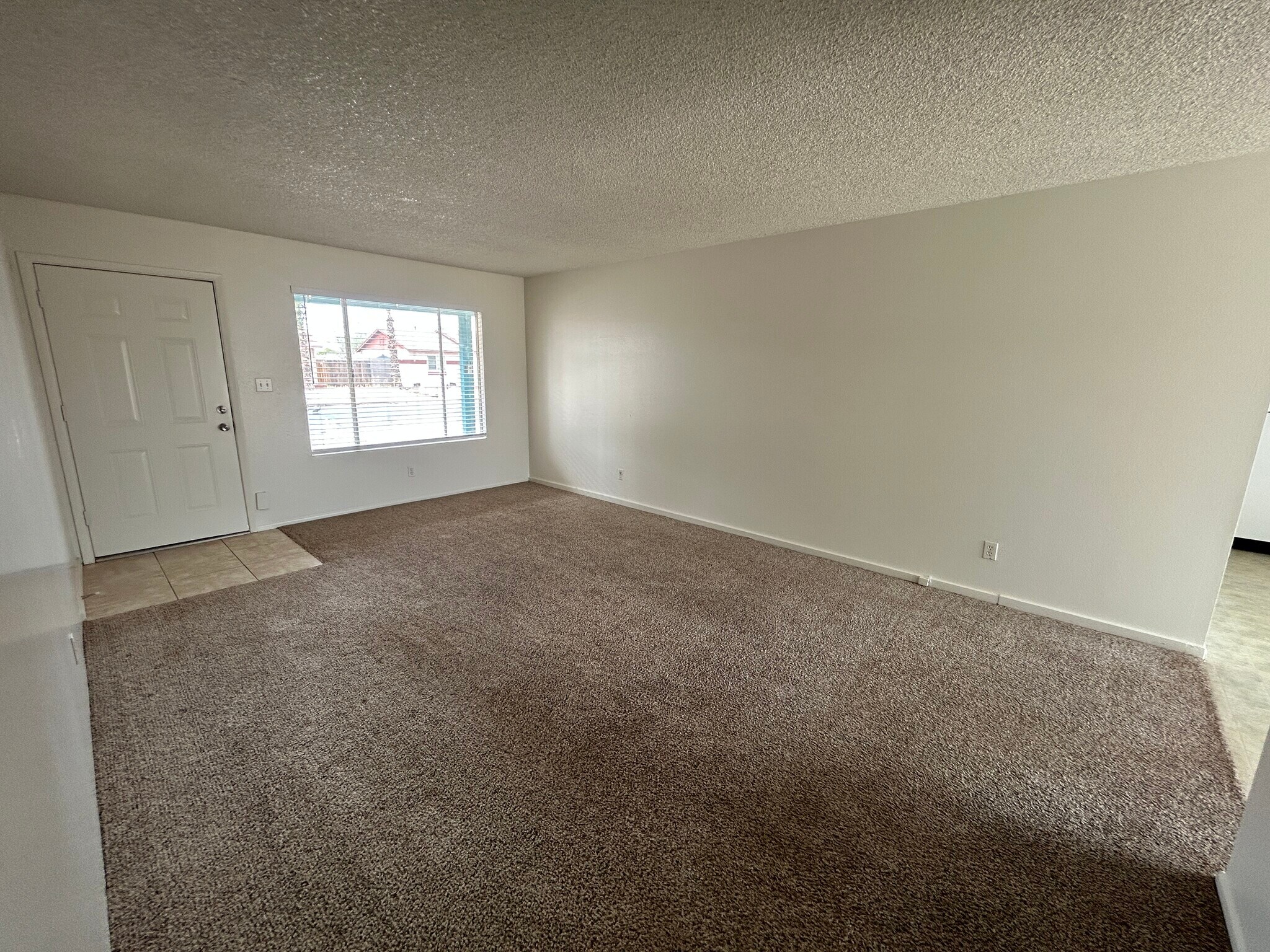 Building Photo - 2060 W Peralta Ave