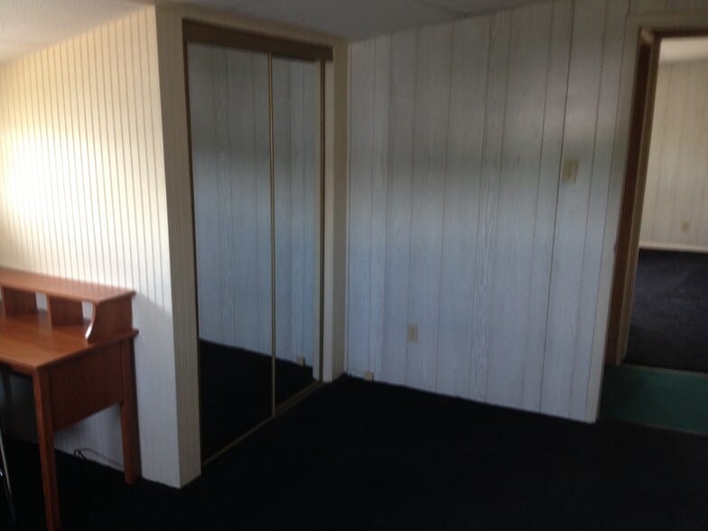 Building Photo - 354 East St