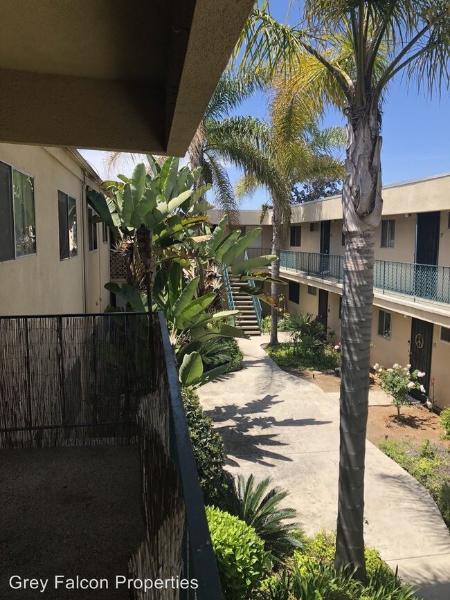 Building Photo - 4855 Cole St