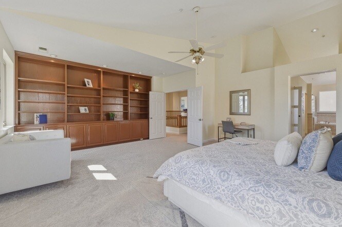 Building Photo - 1433 Jayhawk Ln