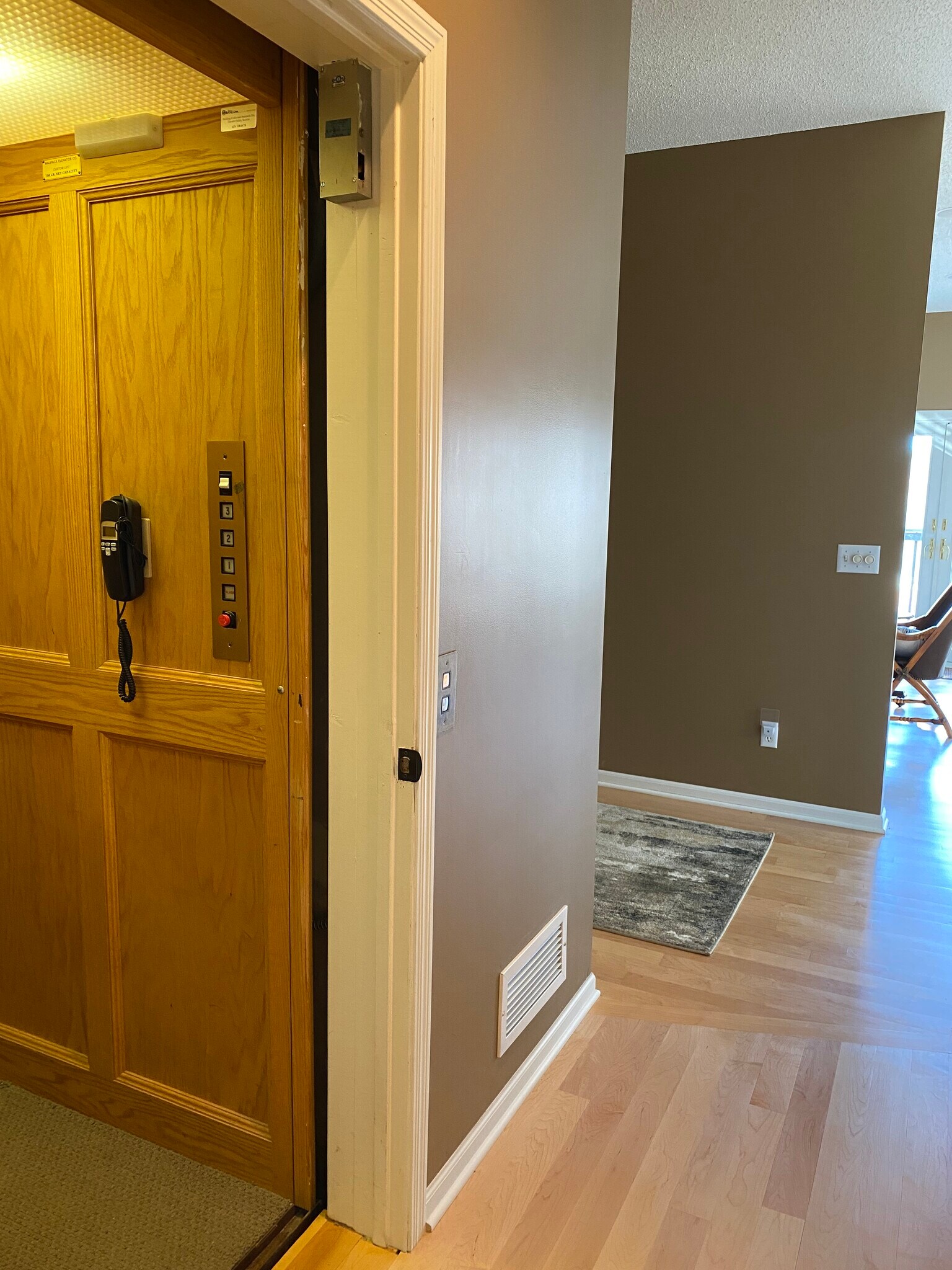 Elevator-Flat Level - 311 3rd St S