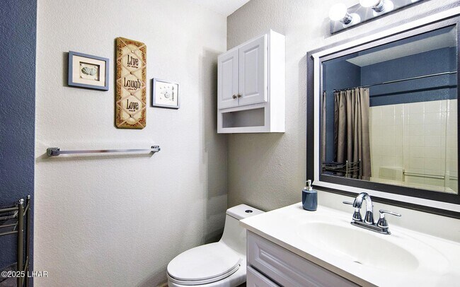 Building Photo - Long Term Furnished Condo
