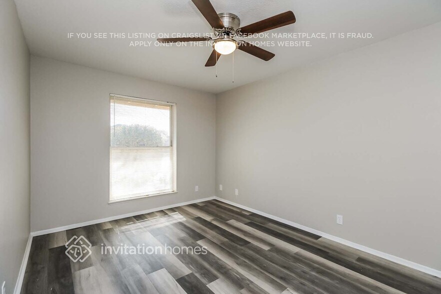 Building Photo - 2122 E Frye Rd