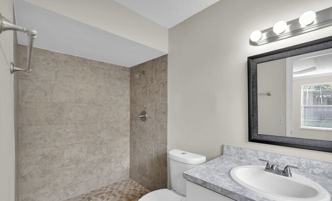 Building Photo - 466 Moby Dick Dr S