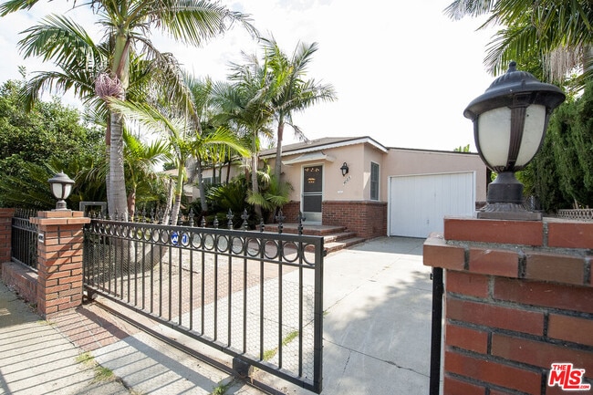 Building Photo - 4085 Michael Ave