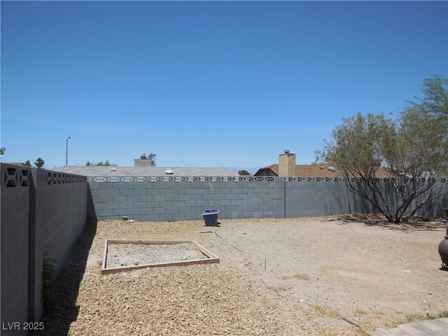 Building Photo - 822 Schooner Dr