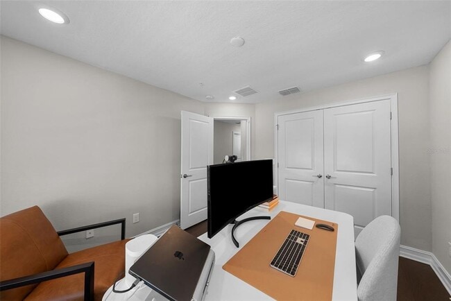 Building Photo - 5351 Bridge St