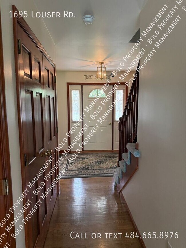 Building Photo - 1695 Louser Rd