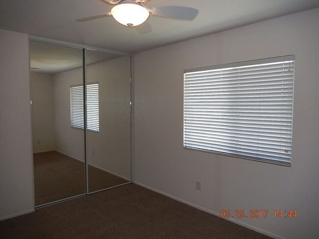 Building Photo - 37965 Encanto Rd