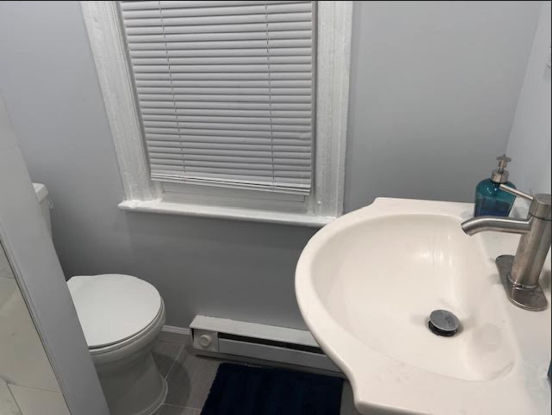 Building Photo - 322 N Franklin St