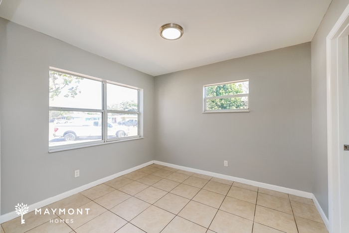 Building Photo - 5608 32nd Ave N