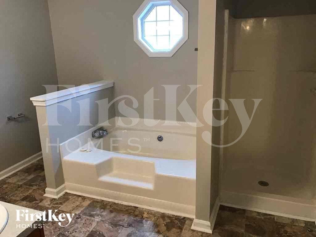 Building Photo - 4455 Westminster Dr