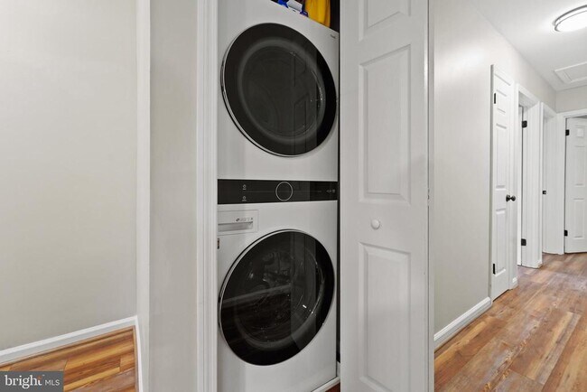 Building Photo - 19822 Smith Cir