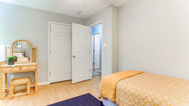 Building Photo - 443 Arrowhead Rd