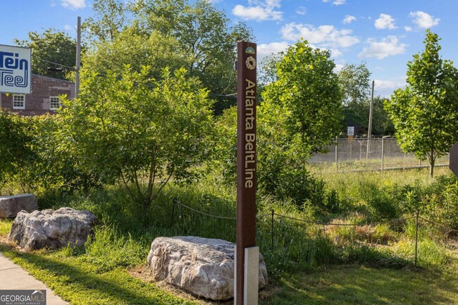 Building Photo - 640 Glen Iris Dr NE