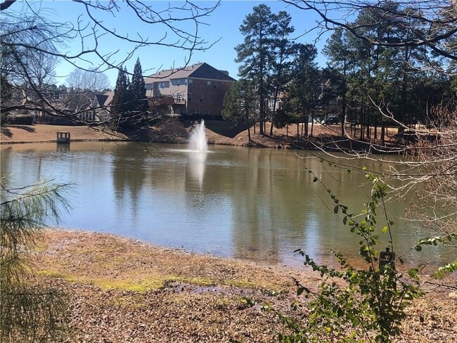 Building Photo - 10827 Yorkwood St