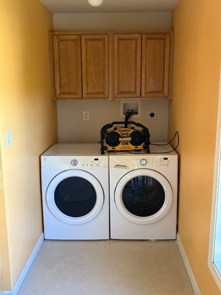 Building Photo - 68 Upson St