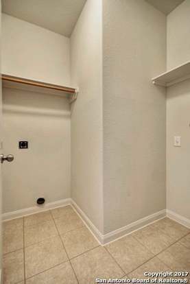 Building Photo - 7715 Watersedge Cove