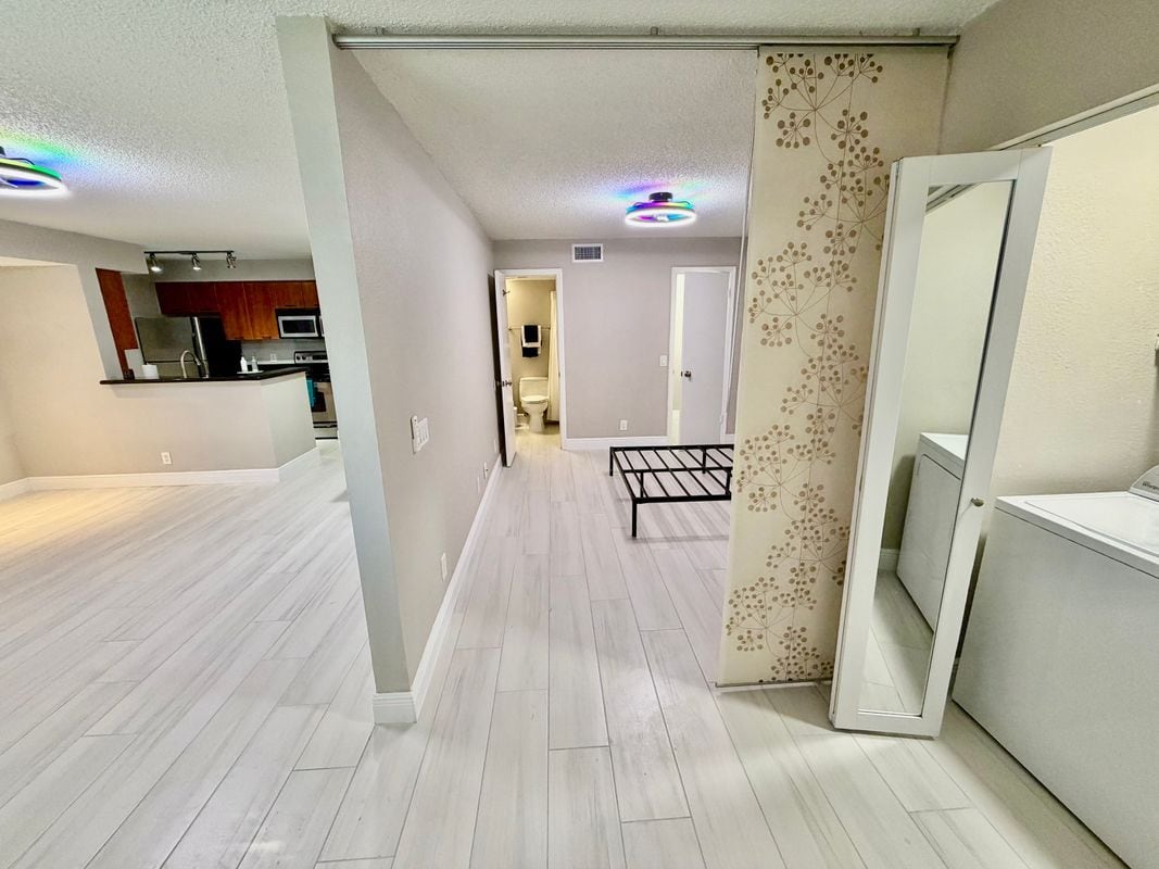 Building Photo - 2900 S University Dr