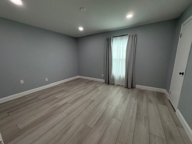 Building Photo - 1327 84th Ave N